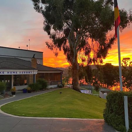 Lake Hume Resort Buitenkant foto