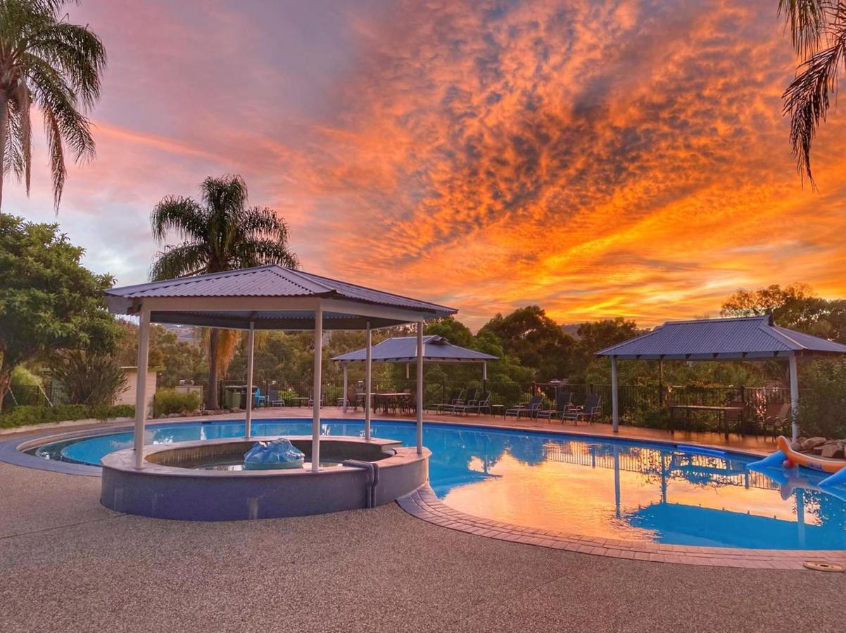 Lake Hume Resort Buitenkant foto