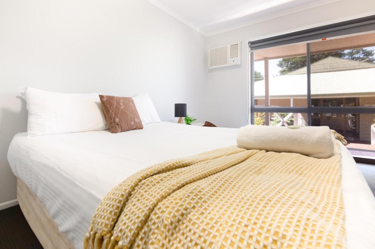 Lake Hume Resort Buitenkant foto
