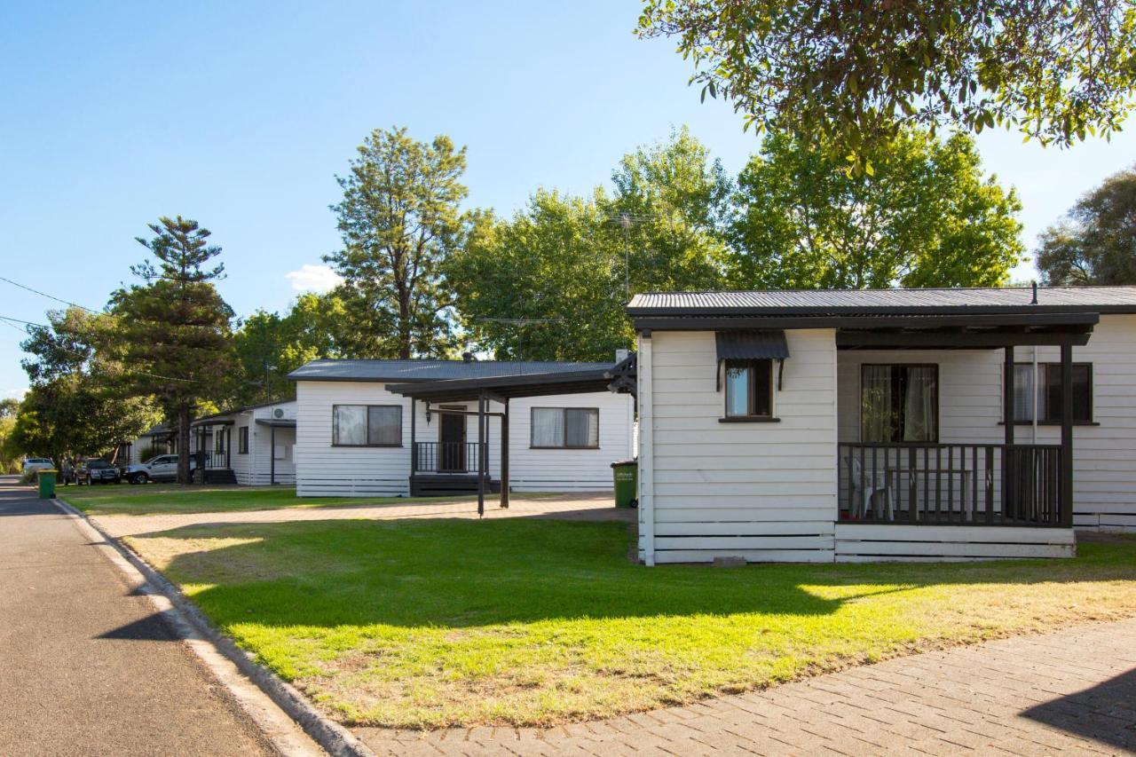 Lake Hume Resort Buitenkant foto