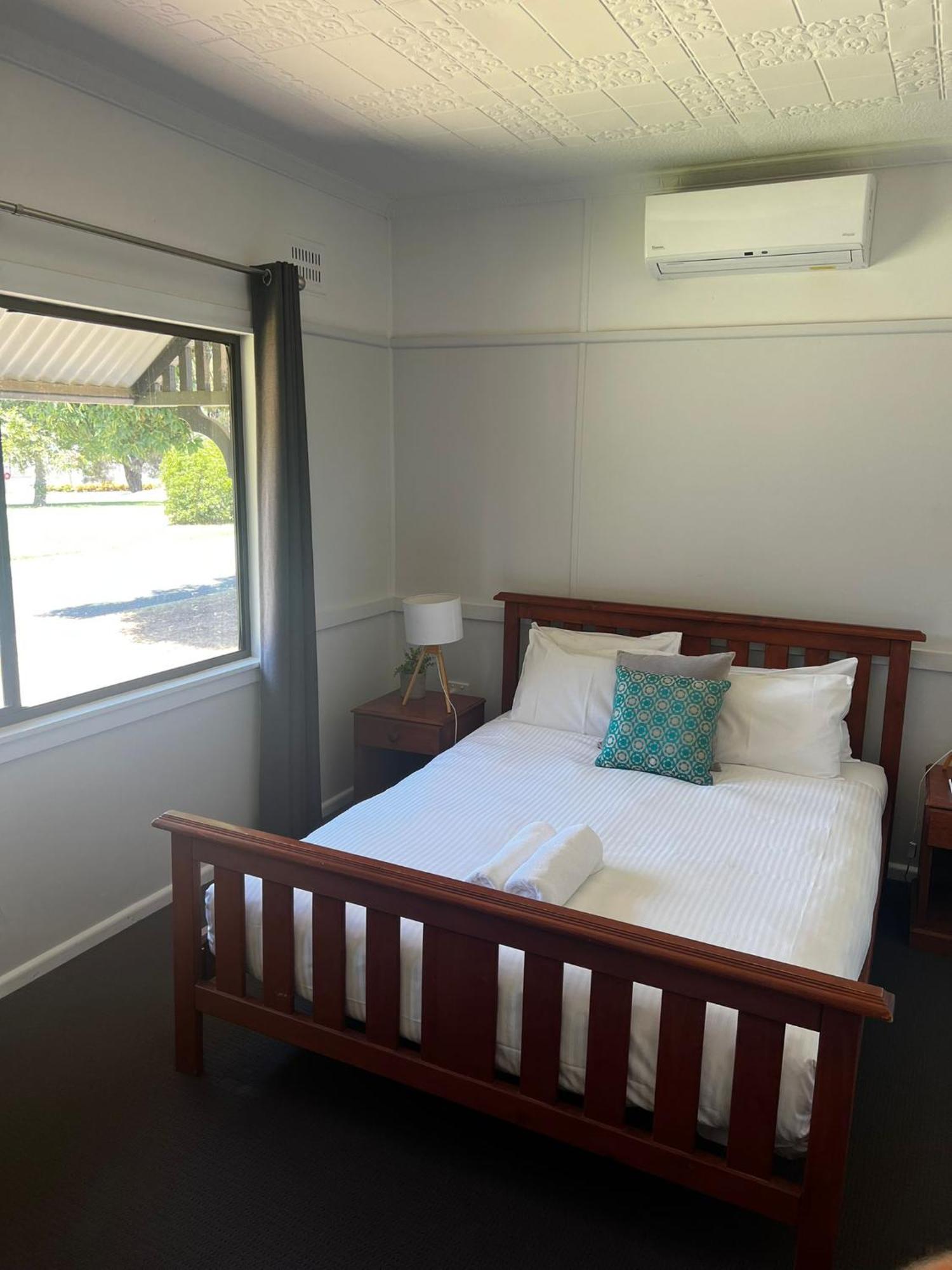 Lake Hume Resort Buitenkant foto